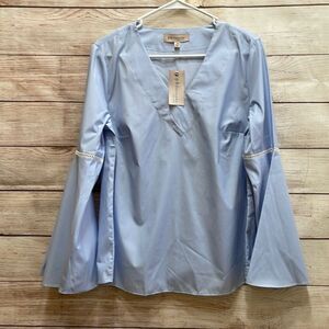 NEW WITH TAGS PHILOSOPHY TOP IN BLUE AND WHITE PINSTRIPES